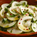 Ensalada Vibrante de Pepino y Zanahoria con Jengibre