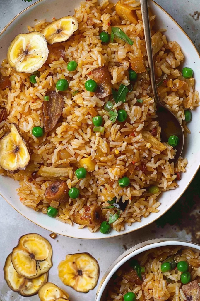 Arroz Chino Boricua Con Tostones: ¡Sabor Explosivo en Tu Paladar!