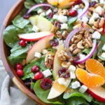 Ensalada Fresca Navideña con Vinagreta de Mostaza y Miel