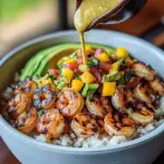 Mejor receta de tazones de camarones y aguacate con salsa de mango y salsa de lima-chile, receta fácil, receta imprimible en PDF, descarga casera.