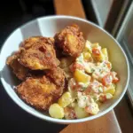 ensalada con pollo frito