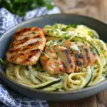 Tallarines de Calabacín con Pollo Alfredo