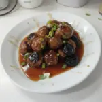 Albóndigas Coreanas con Glaseado de Ciruelas