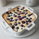 Delicia de horneado de desayuno de requesón de arándano