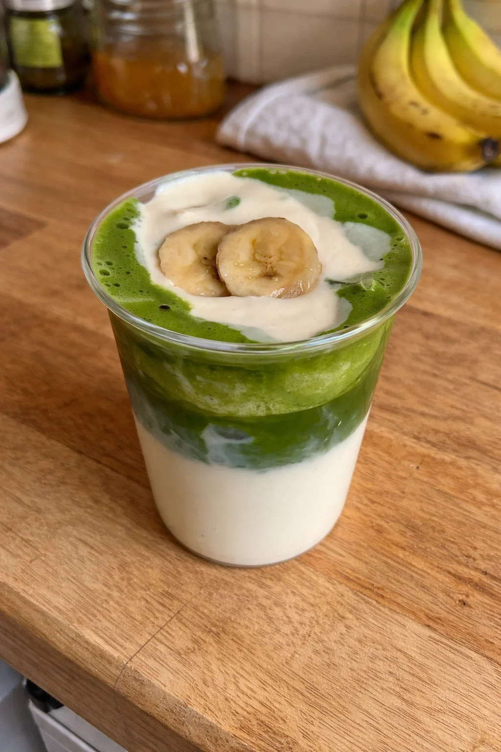 Fácil Latte de Plátano con Crema y Matcha