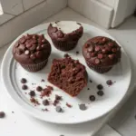Muffins Saludables de Yogur Griego con Chispas de Chocolate