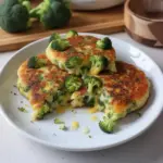 Tortitas de brócoli y papa con queso
