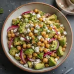 Ensalada de Garbanzos, Feta y Aguacate