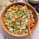 Ensalada de pasta con cilantro y lima