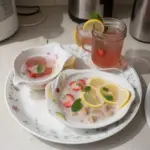 Receta de ponche de limón espumoso en vaso, bebida refrescante y deliciosa