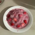 Delicioso Sago de Fresa Refrescante en un tazón